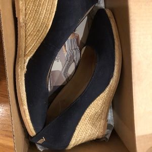 Viscata Wedge Heels Size 6